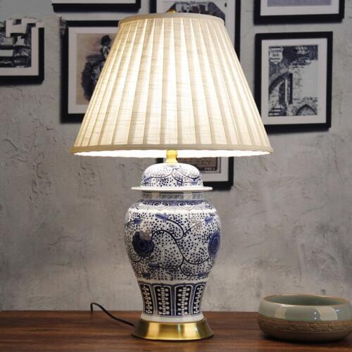 China Antique Living Room Vintage Table Lamp Porcelain Ceramic Table Lamp wedding decoration beautiful table lamp blue and white
