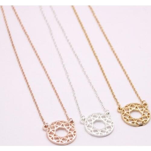 Fashion dreamcatcher pendant necklaces Beautiful mesh circular pendant necklaces Wish necklaces to girl