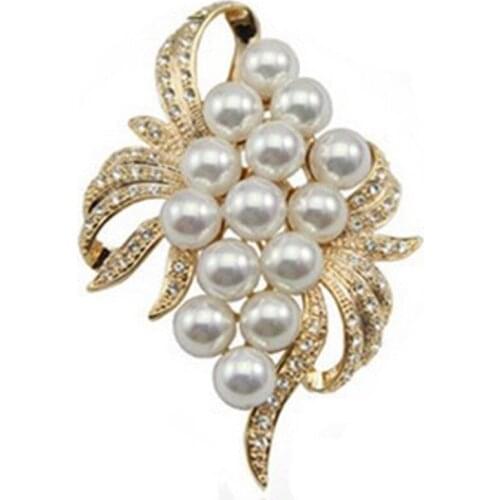 LOVE GREEN LIVE GREEN Brooches