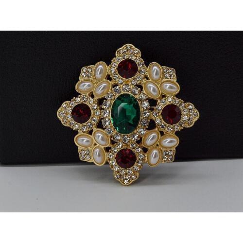 Jewelry Import Rhinestone Brooch emerald colored gemstone brooch brooch pin Baroque luxury