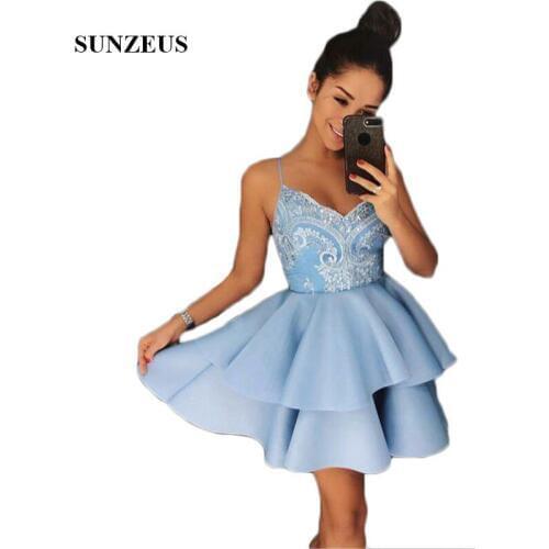 Spaghetti Straps Puffy A-Line Homecoming Dresses Knitting Tiers Skirt Short Graduation Dresses Lace Appliques Cocktail GownSHD18