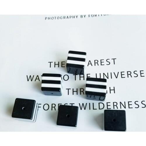 10pcs DIY Handmade Jewelry Accessories Acetic Acid Personal Black-and-White Pendant Ear Jewelry Material