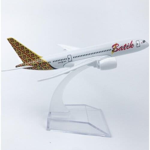 16CM Indonesia Airways B787 Airlines Airplane Model with Base Alloy Aircraft Plane For Collectible Souvenir Show Gift Toys