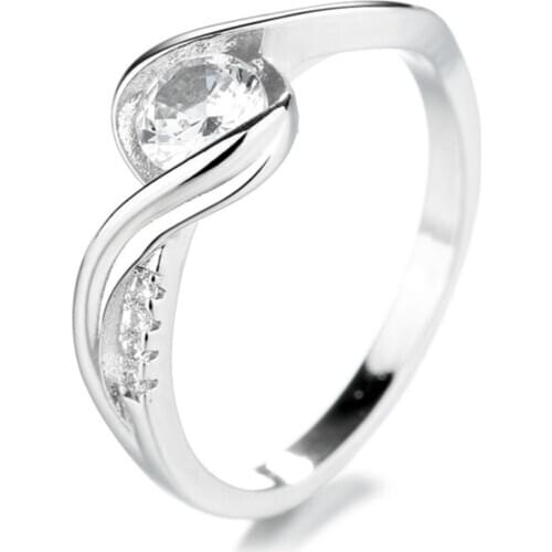 Simple Fashion Woman Geometric Ring Design Exquisite Finger White Gold Plated Super Flash Diamonds Engagement Ring Wedding Gift