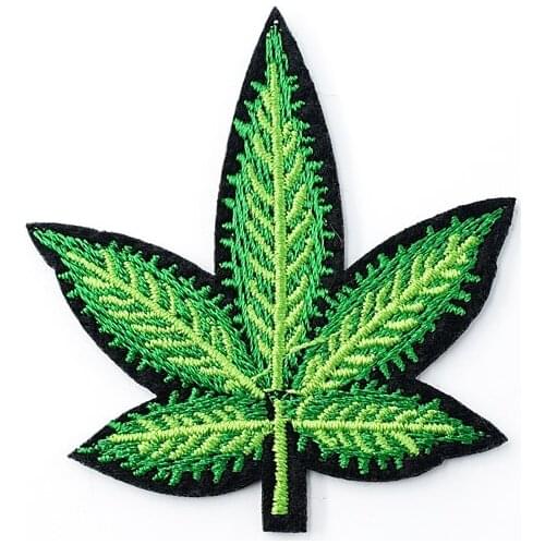 1Pcs Leaf (Size:5.0x5.4cm) DIY Cloth Badges Mend Decorate Patches Jeans Bag Clothes Apparel Sewing Decoration Applique