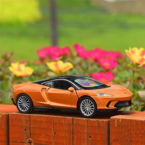 Welly 1:24 McLaren 675 LT white alloy car model Diecasts & Toy Vehicles Collect gifts Non-remote control type transport toy