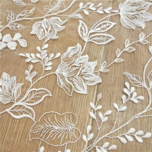 New beautiful small pure and fresh, embroidery lace flower leaves sequins fabric cloth to do wedding dress DIY accessories