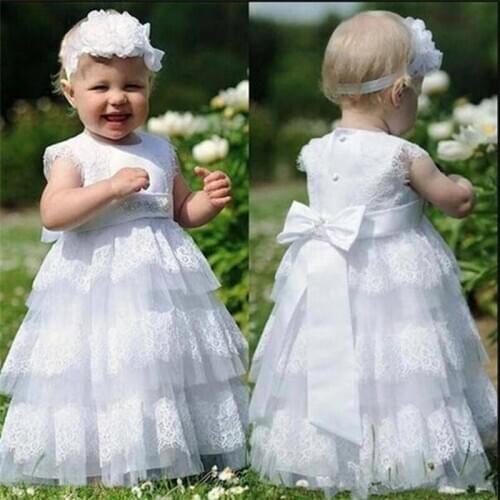 2020 Cute Flower Girl Dresses A Line Jewel Floor Length Girls Pageant Dresses With Lace Bow Sash Tiered Skirts For Wedding First