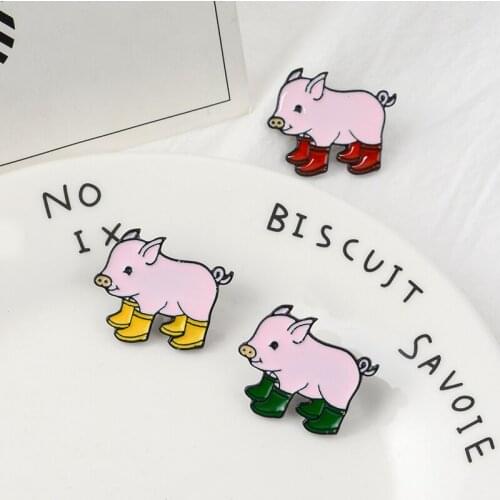 Funny pig with rain boots Pins Brooches Backpack Bags Hats Leather jeckets Accessories Pig jewelry Animal jewelry