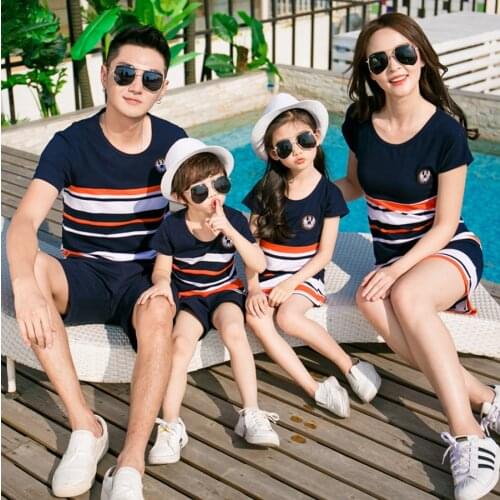 2021 Summer Striped T-shirt Outfits Mother And Daughter Dresses And Father Son Baby Boy Girl Family Matching Family Outfits