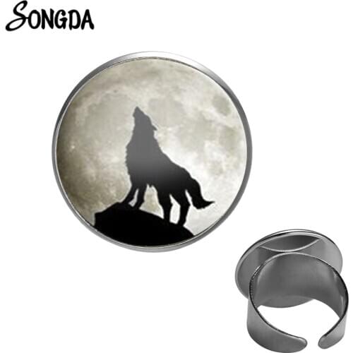 Trendy Full Moon and Wolf Rings for Men Women Arctic Howling Wolf Art Picture Glass Cabochon Handcraft Ring Wild Animals Jewelry
