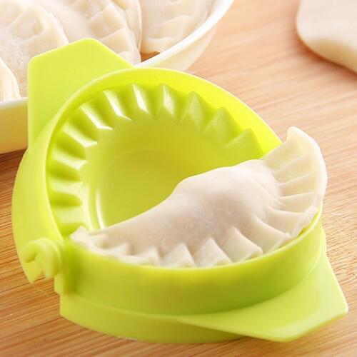 HOT SALE DIY Dumplings Maker Tool Wheat Straw Jiaozi Pierogi Mold Dumpling Mold Clips Baking Molds Pastry Kitchen Accessories