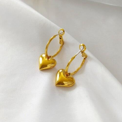 2020 trendy heart-shaped earrings removable niche design nordic wind loving earrings