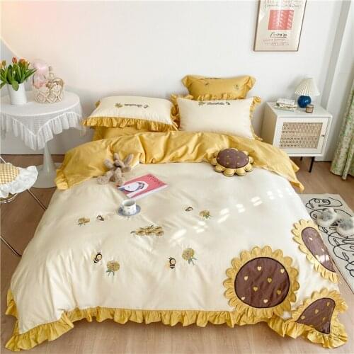 Luxury Soft Cozy Egyptian Cotton Princess Bedding Set Sunflower Honeybee Embroidery Duvet Cover Flat/Fitted Sheet Pillowcases