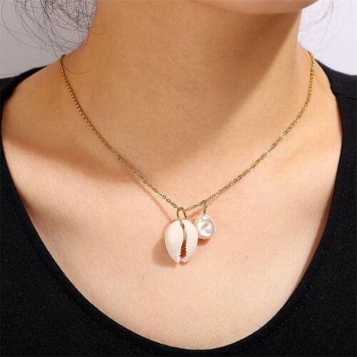 New Pearl Shell Pendant Necklace creative simple alloy metal necklace