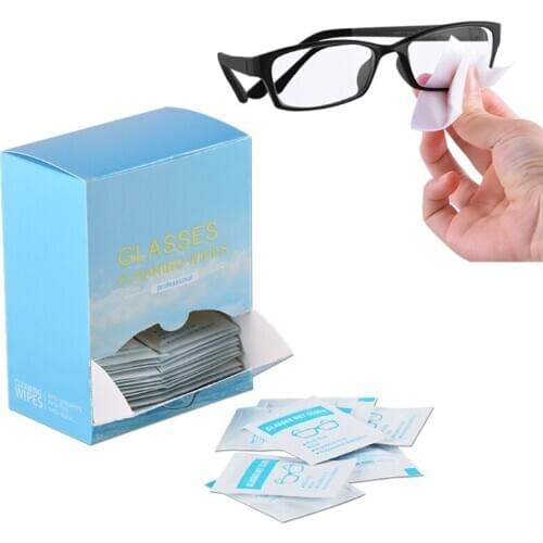 100Pcs Lens Cleaning Wipes Pre-Moistened Individually Wrapped Screens Tablets Camera Lenses Eyeglasses Cleaning Wipe Kit