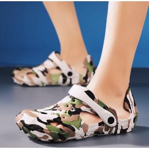 Summer Hole Shoes Men Breathable Camouflage Mens Sandals Trendy Leisure Drag Beach Shoes Outdoor Lightweight Slip-On Loafers