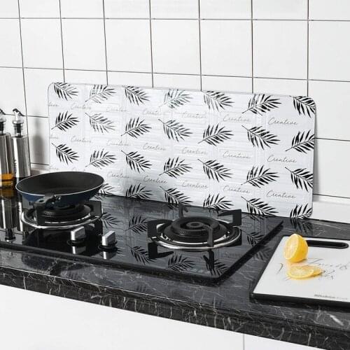 Kitchen frying pan oil splash baffle gas stove heat insulation board foldable aluminum foil baffle kitchen tools