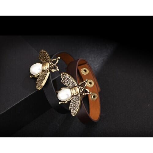 LIKA Creative Personality New Alloy PU Leather Pearl Bracelet Foreign Trade Explosion Small Bee Bracelet