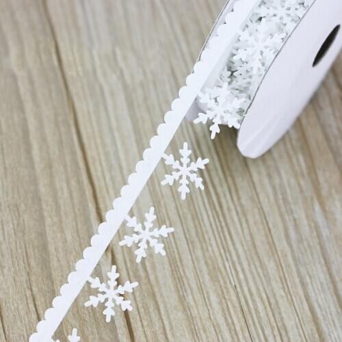 5 meters/lot) 25mm Non-woven fabric snowflake ribbon Non-woven ultrasonic embossed Christmas decoration snowflake string lace