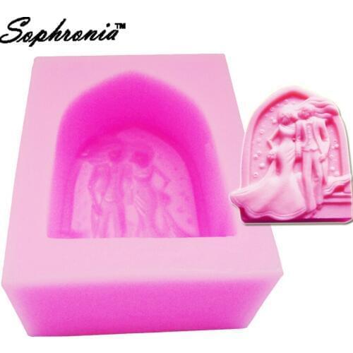 Sophronia S067 Wedding Kiss Silicone Soap Mold for Party Cake Decorating Tools Candy Chocolate Gumpaste Moulds 9*7*4.2CM