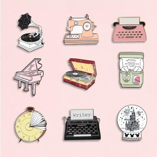 Vintage Typewriter Enamel Pins Capsule Machine Badges Piano Brooches Record Crystal Ball Backpack Hat Lapel pin Classic Jewelry