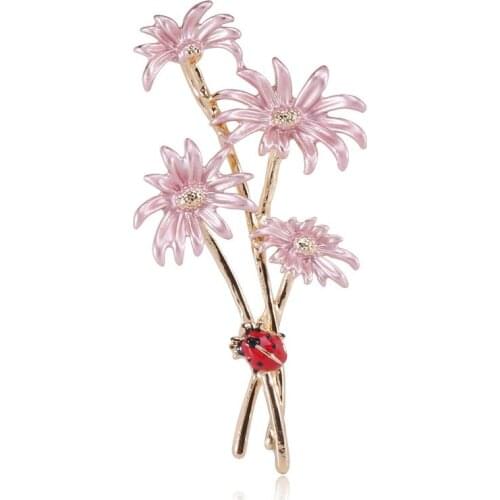 New temperament drip the Daisy brooch sneaked away flower brooch contracted cold wind prevention pin accessories