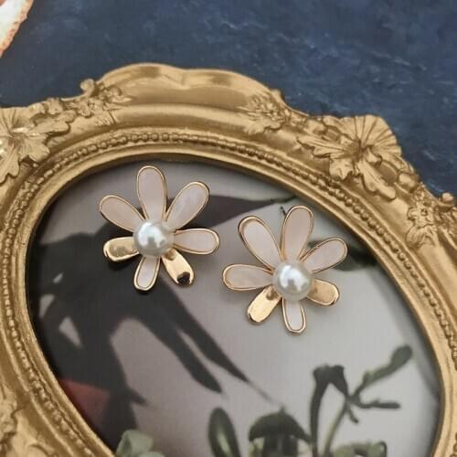 Flower Earrings Pearl Stud Pretty Petal Shell Piercing Party Accessories For Girl Female
