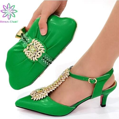 Elegant Sandals Pretty Women Shoes and Bag to Match in Green Color Comfortable Heels Autumn New Design Pumps for Wedding Party