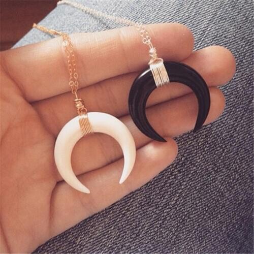 Charming mens and womens horn Necklace imitated Ivory crescent wound copper wire Necklace short neck chain clavicle chain