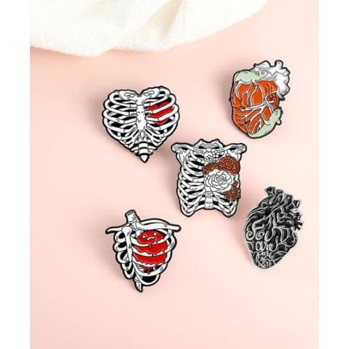 XM001 Cartoon Originality Skeleton Heart Alloy Brooch Pin Popular Jewelry Wholesale