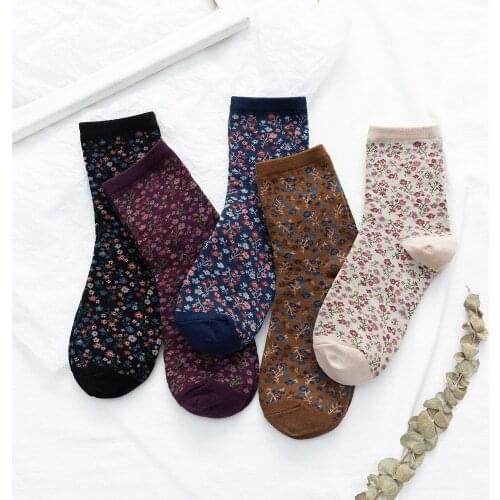 Woman Socks Korean Fashion Harajuku Retro Crew Socks Casual Cotton Knitting Japanese Style Kawaii Cute Long Socks High Quality