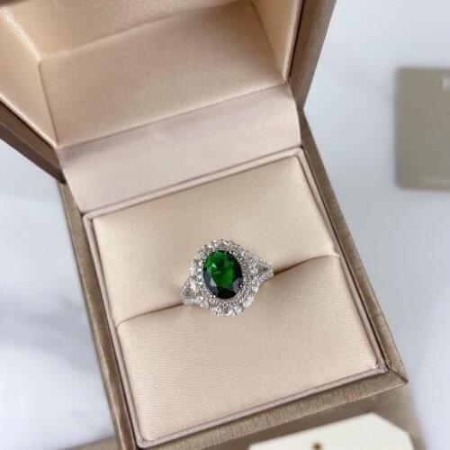 Luxury Princess jewelry Pure 925 Sterling Silver Ring Grandmother Green Stone Ring For Women Party Daily Wedding Engagement