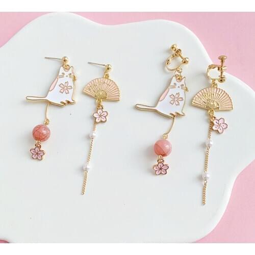 DoreenBeads Fashion Earrings Gold White & Pink Fan Cat Imitation Pearl Japanese Style Accessories Gift 70mm x 30mm, 1 Pair