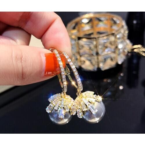 2021 New Fashion Korean Oversized White Pearl Hoop Earrings for Women Bohemian Gold Color Round Zircon Wedding Earrings Jewelry