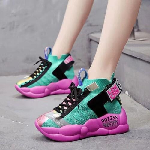 Autumn little white shoes women 2021 new explosion breathable thick sole casual shoes versatile inside the height of sports dad