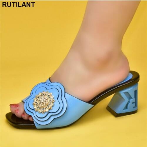 New Fashion Rhinestone Sandals Designer Summer Female Slides Crystal Sandals Slippers High Heel Wedding Shoes for Women Bride