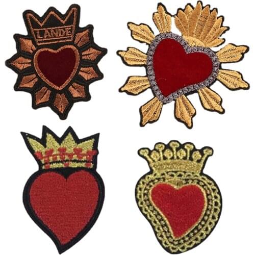 50pcs/lot Embroidery Patches Clothing Decoration Accessories Gold Red Love Heart Diy Iron Heat Transfer Applique