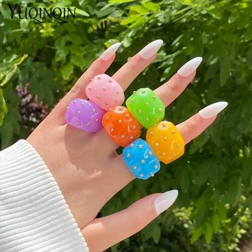 2021 New Resin Fashion Punk Big Rings for Women Minimalist Candy Color Acrylic Vintage Rings for Girls Gold Jewelry Square Gifts