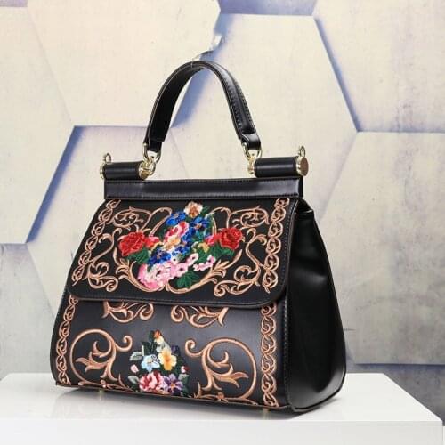 Floral Handbags Crossbody Bags 2021 Embroidered Frame Bag Luxury Designer Women\s Bags Italian Fashion Brands Shoulder Bags