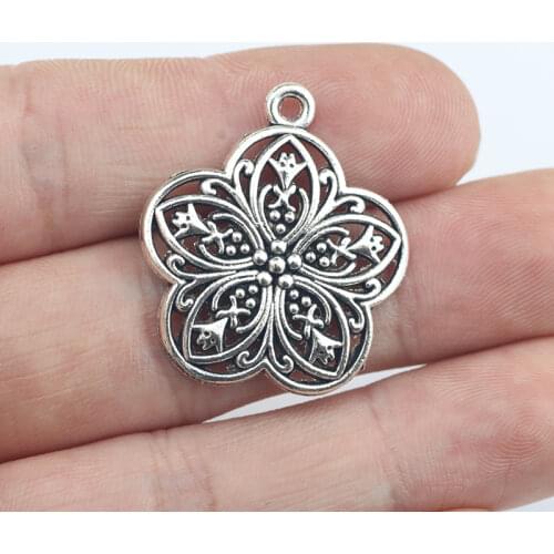 Newest 8Pcs 29*25.8mm Antique Silver Color Flower Charms Hollow Necklace Earring Pendant Accessory Charms For DIY Jewelry Making