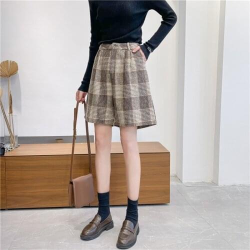 Wool Knee Length Wool Ladies Loose Winter Shorts Womens Warm High Waist Wide Leg Shorts Autumn Warm Woolen Loose Shorts XXL