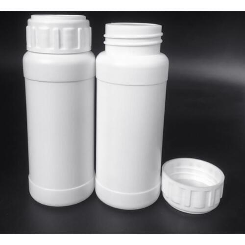 100ml Cylinder Laboratory Plastic Empty Chemical Storage Bottle Liquid Container Cylinder shaped empty bottle, used to contain