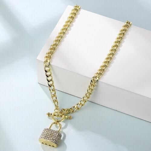 New Fashion Pendants Necklaces for Women Man Sweater Thick Chain Golden Color Cubic Zirconia Alloy Lock Necklace Jewelry Gift