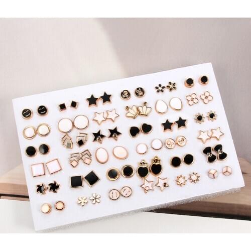 Sansango Women's Gold Earrings