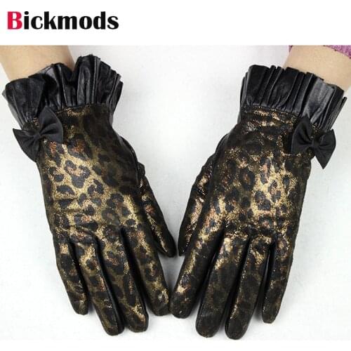Sheepskin Gloves Female Leather Fashion Printing Leopard Lace Bow Tie Style Velvet Lining Keeps Warm in Autumn and Winter