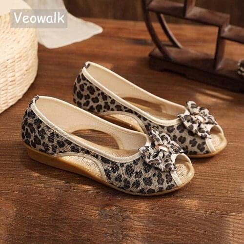 Veowalk Leopard Women Peep Toe Bow Linen Cotton Fabric Sandals Summer Ladies Casual Light Breathable Comfortable Flat Shoes