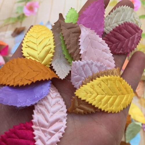 50Pcs DIY Silk Leaves Fake Flower Head Pendant Glitter Fabric Artificial Flowers Wreath Christmas Festive Wedding Decor Supplies