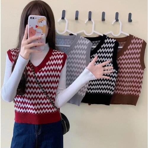 Knitted sleeveless vest ladies Korean retro Japanese loose all-match short v-neck splicing pullover blouse women casual