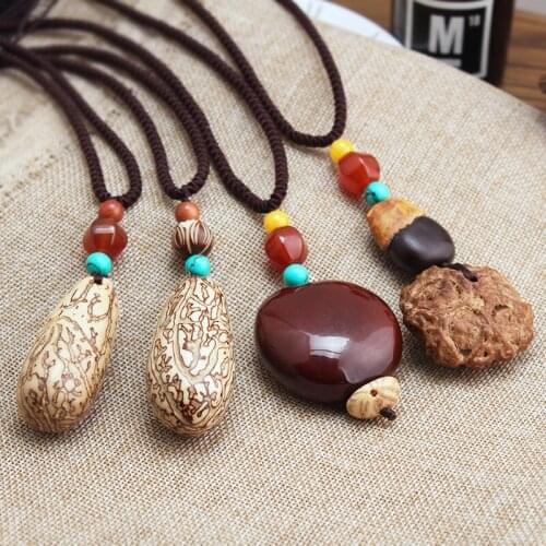 Simple and Retro Artistic Cotton and Linen Womens Pendant Ethnic Style Necklace Womens Long Sweater Chain Bodhi Pendant